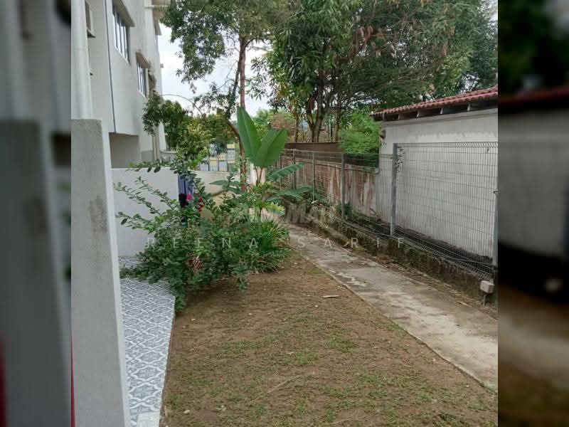 3-storey Terraced House for Sale in Superlink Three Storey Halamanda Gombak (Gombak) - Reena Sarif - Exterior - PropertyGuru.com.my