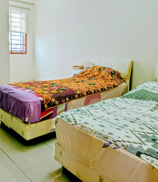 Kediaman Servis untuk Dijual di The Embassy (Bangunan Duta Impian) - Owen Tan - Bedroom - PropertyGuru.com.my