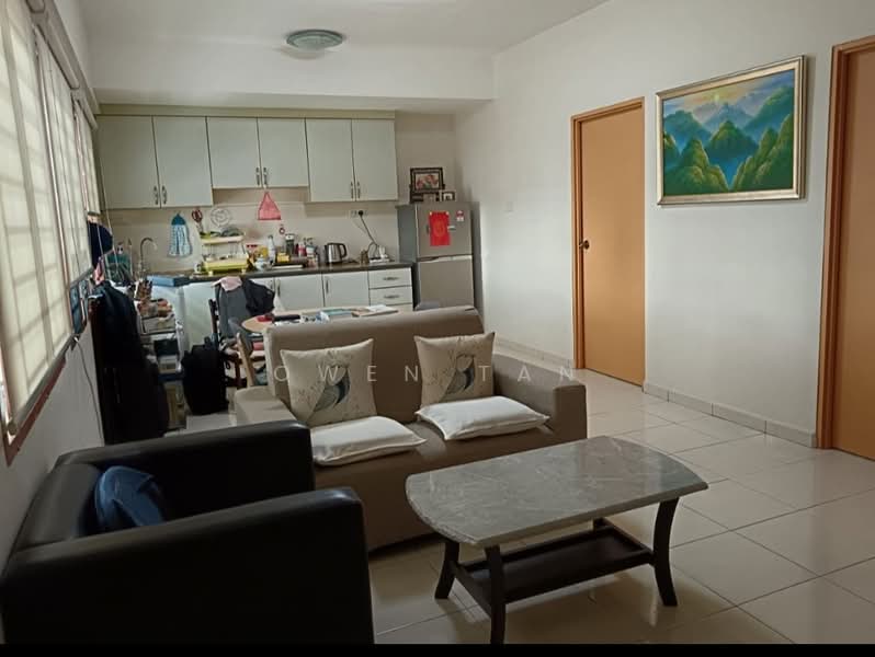 Kediaman Servis untuk Dijual di The Embassy (Bangunan Duta Impian) - Owen Tan - Living Room - PropertyGuru.com.my