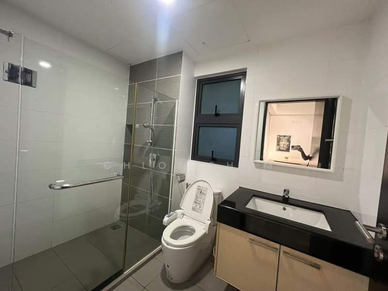 Pangsapuri untuk Disewa di Molek Pine 4 - Chloe Shum - Bathroom - PropertyGuru.com.my
