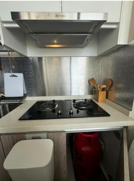 Service Residence for Sale at The Tamarind - KF Kuan - Kitchen - PropertyGuru.com.my