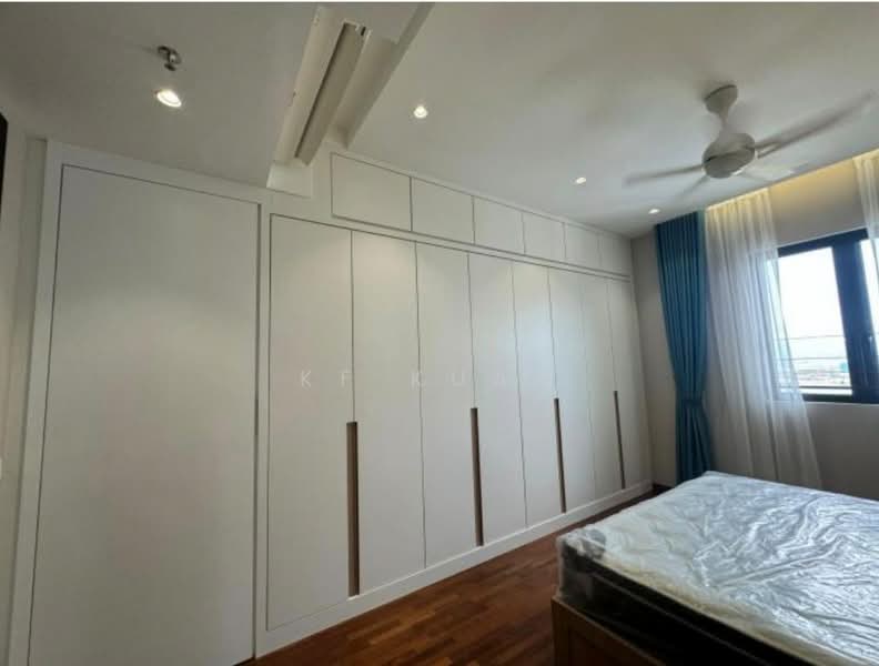 Service Residence for Sale at The Tamarind - KF Kuan - Bedroom - PropertyGuru.com.my