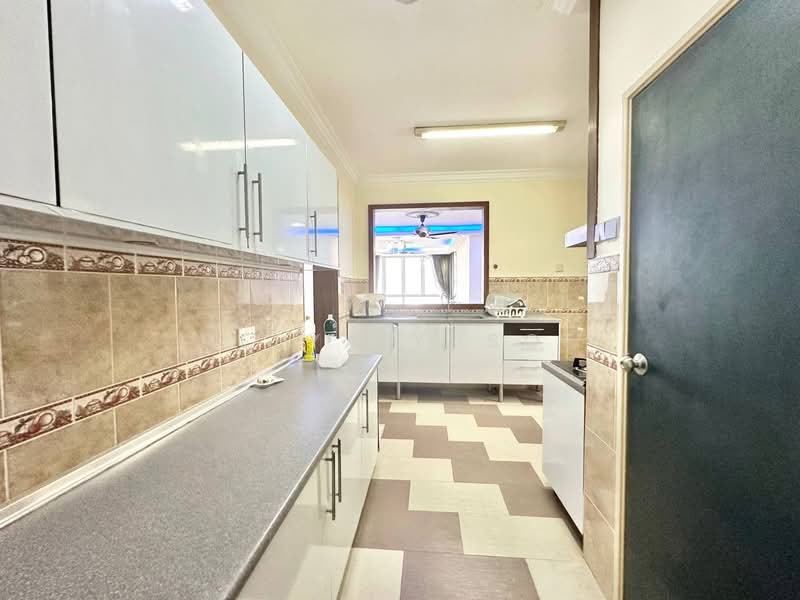 Condominium for Sale at The Tamarind - Deeya Yusof - Kitchen - PropertyGuru.com.my