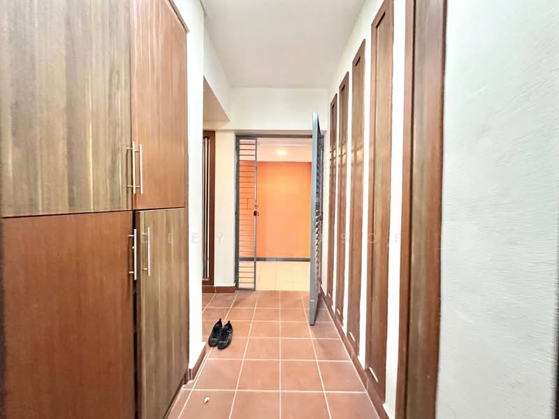 Condominium for Sale at The Tamarind - Deeya Yusof - Corridor - PropertyGuru.com.my