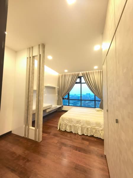 Kediaman Servis untuk Disewa di Molek Regency - Heng Hy - Bedroom - PropertyGuru.com.my