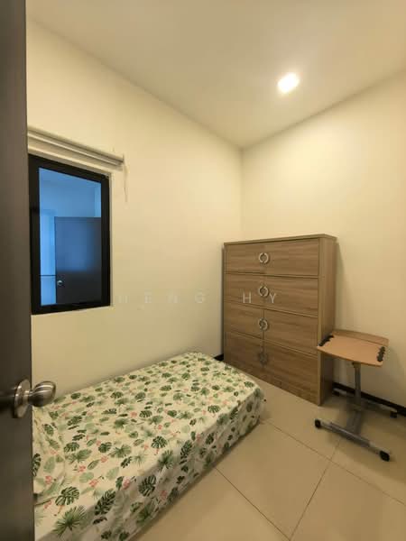 Kediaman Servis untuk Disewa di Molek Regency - Heng Hy - Bedroom - PropertyGuru.com.my