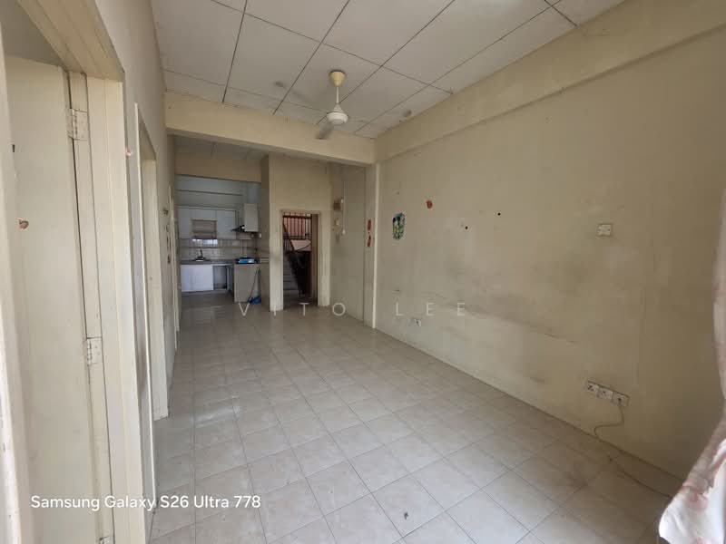 Rumah Flat untuk Dijual di Taman Malim Jaya - Vito Lee - Living Room - PropertyGuru.com.my