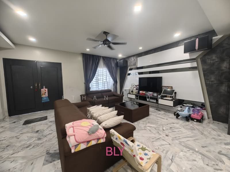 Rumah Teres 2-Tingkat untuk Dijual di Bandar Baru Klang (Klang) - Ethan Chua - Living Room - PropertyGuru.com.my