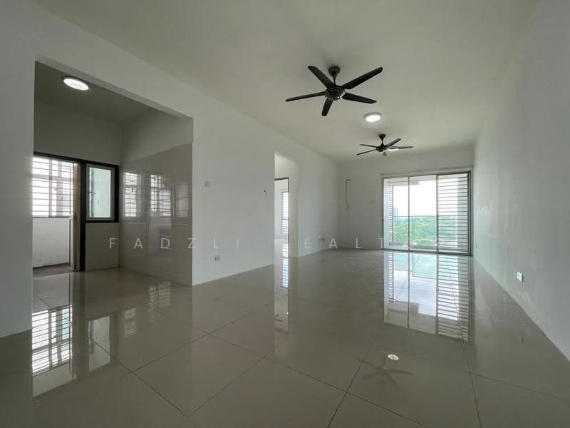 Kediaman Servis untuk Dijual di Silk Residence - Fadzli Realtor - Living Room - PropertyGuru.com.my