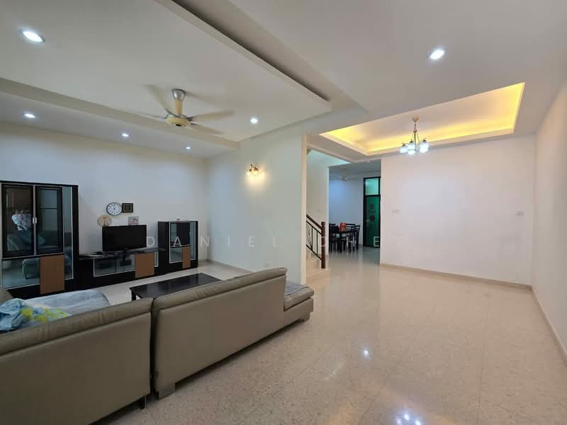 2-storey Terraced House for Rent in Ipoh (Perak) - Daniel Chee - Living Room - PropertyGuru.com.my