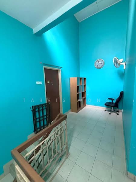 Rumah Teres 2-Tingkat untuk Dijual di Bandar Parklands (Klang) - Tabris Wong - Corridor - PropertyGuru.com.my