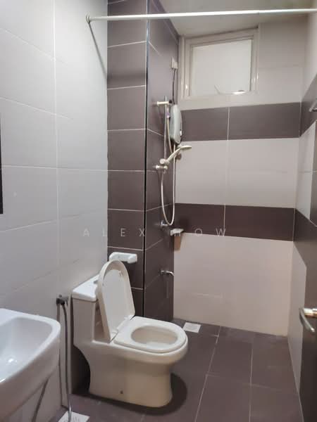Condominium for Rent at M Condominium @ Larkin - Alex How - Bathroom - PropertyGuru.com.my