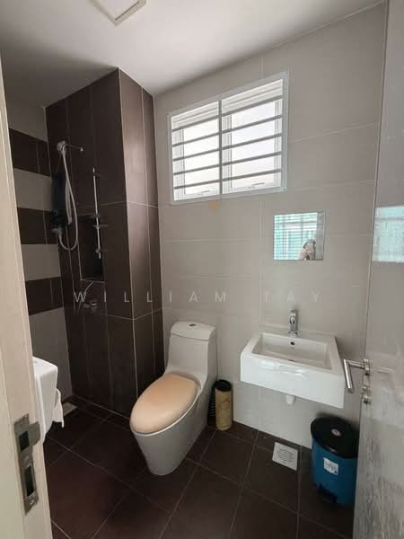Service Residence for Sale at Skysuites @ Meldrum Hills - William Tay - Bathroom - PropertyGuru.com.my