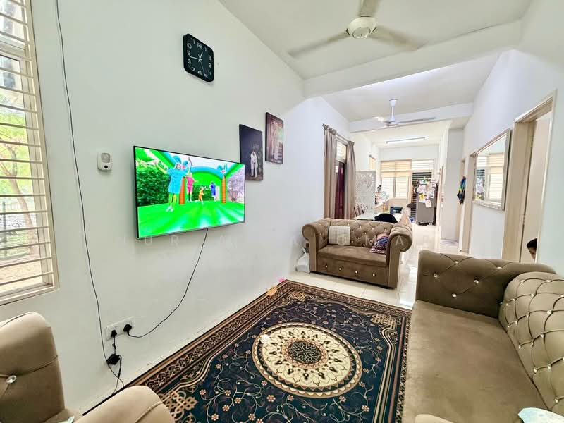 1-storey Terraced House for Sale in Jenjarom (Selangor) - Nur Alia Omar - Living Room - PropertyGuru.com.my
