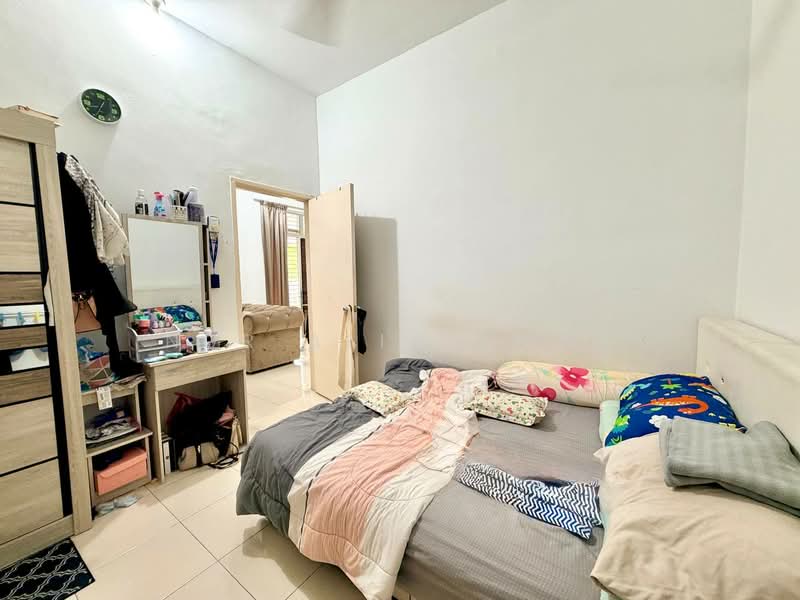 1-storey Terraced House for Sale in Jenjarom (Selangor) - Nur Alia Omar - Bedroom - PropertyGuru.com.my
