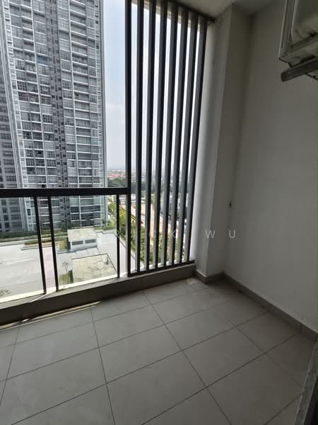 Kondominium untuk Disewa di Lakefront Residence - Derick Wu - Balcony - PropertyGuru.com.my