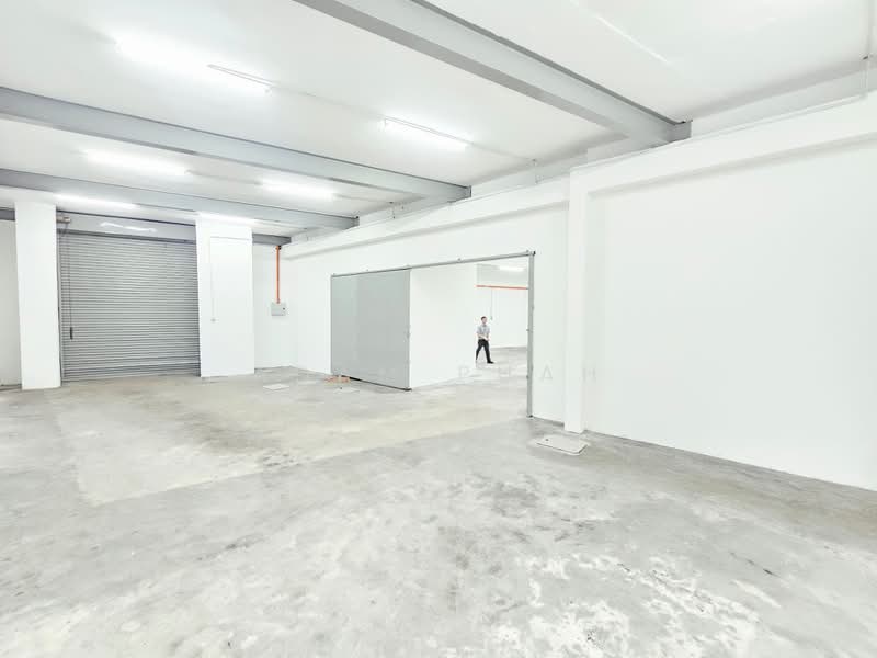 Semi-D Factory for Rent in Taman Perindustrian Taming Jaya (Balakong) - Adam Puah - Interior - PropertyGuru.com.my