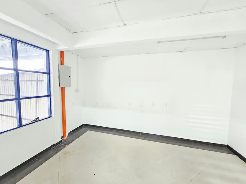 Semi-D Factory for Rent in Taman Perindustrian Taming Jaya (Balakong) - Adam Puah - Interior - PropertyGuru.com.my