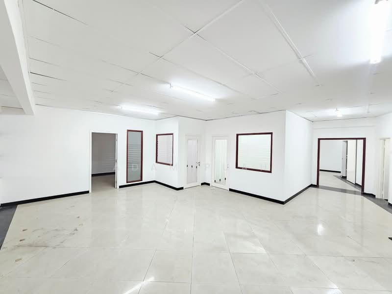 Semi-D Factory for Rent in Taman Perindustrian Taming Jaya (Balakong) - Adam Puah - Interior - PropertyGuru.com.my