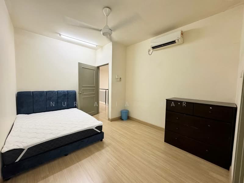 2-storey Terraced House for Sale in Alam Impian (Shah Alam) - Nur Alia Omar - Bedroom - PropertyGuru.com.my