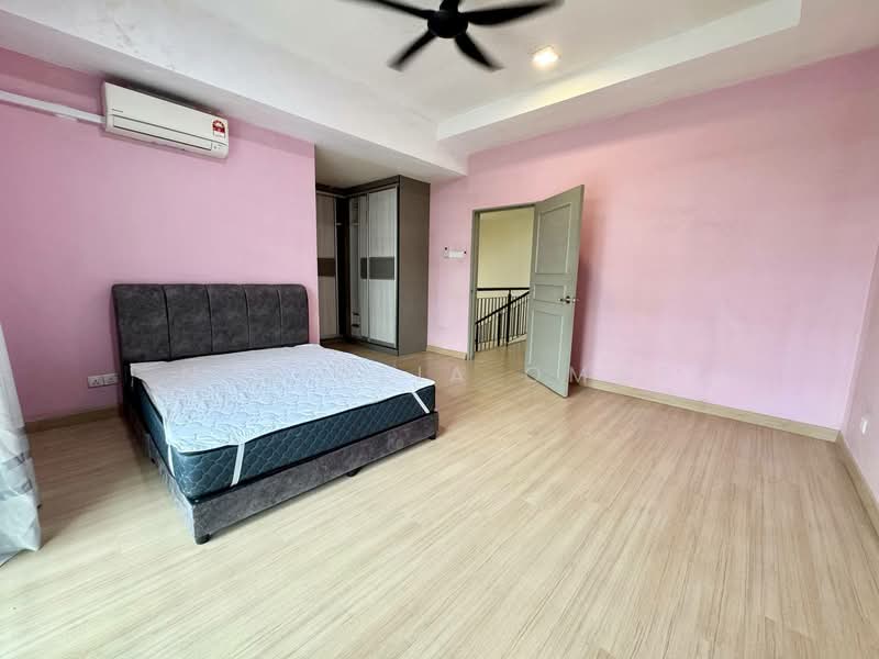 2-storey Terraced House for Sale in Alam Impian (Shah Alam) - Nur Alia Omar - Bedroom - PropertyGuru.com.my