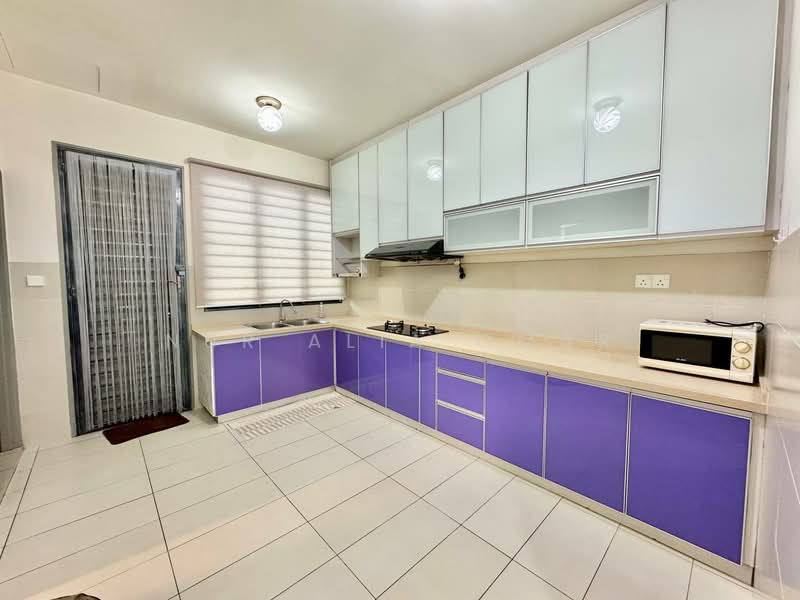 2-storey Terraced House for Sale in Alam Impian (Shah Alam) - Nur Alia Omar - Kitchen - PropertyGuru.com.my