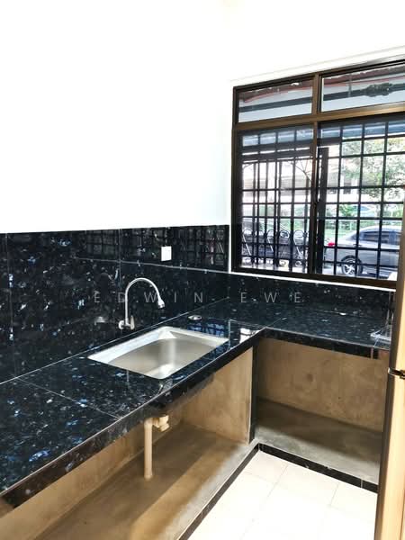 Flat for Rent at Taman Padang Tembak - Edwin Ewe - Kitchen - PropertyGuru.com.my