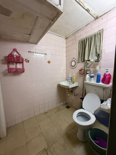 Rumah Teres 2-Tingkat untuk Dijual di Bandar Menjalara (Kuala Lumpur) - Kenji Ti - Bathroom - PropertyGuru.com.my