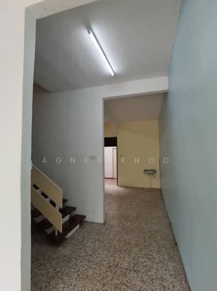 Rumah Teres 2-Tingkat untuk Dijual di Taman Lip Sin (Sungai Dua) - Agnes Khoo - Interior - PropertyGuru.com.my