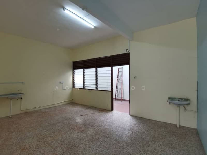 Rumah Teres 2-Tingkat untuk Dijual di Taman Lip Sin (Sungai Dua) - Agnes Khoo - Interior - PropertyGuru.com.my