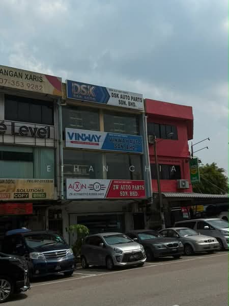 Shop / Office for Rent in Taman Johor Jaya (Johor Bahru) - Ethan Chia - Exterior - PropertyGuru.com.my