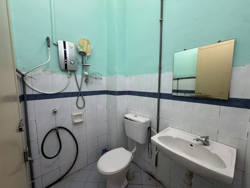 Rumah Teres 1-Tingkat untuk Disewa di Bukit Indah (Iskandar Puteri (Nusajaya)) - Annie Low - Bathroom - PropertyGuru.com.my