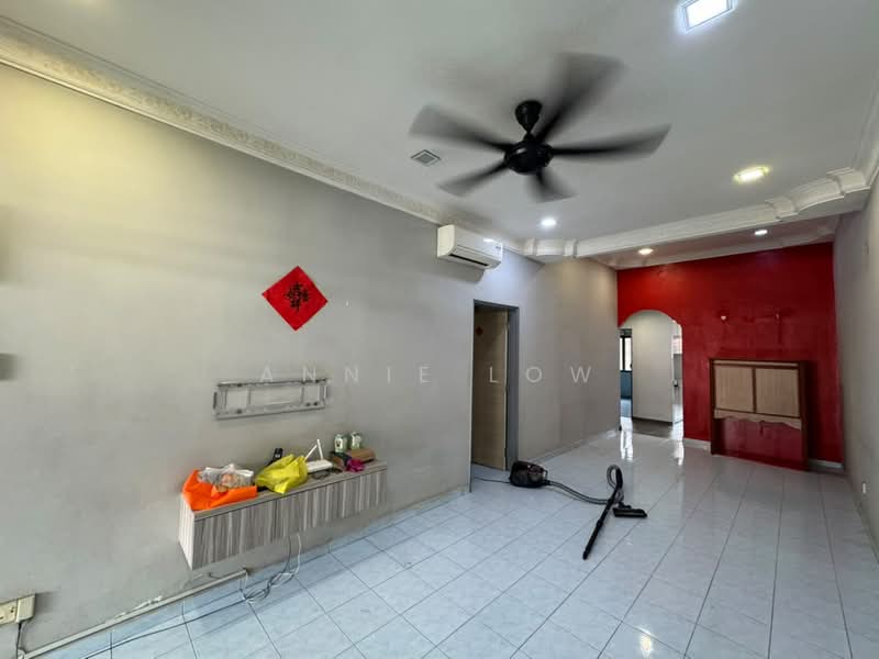Rumah Teres 1-Tingkat untuk Disewa di Bukit Indah (Iskandar Puteri (Nusajaya)) - Annie Low - Living Room - PropertyGuru.com.my