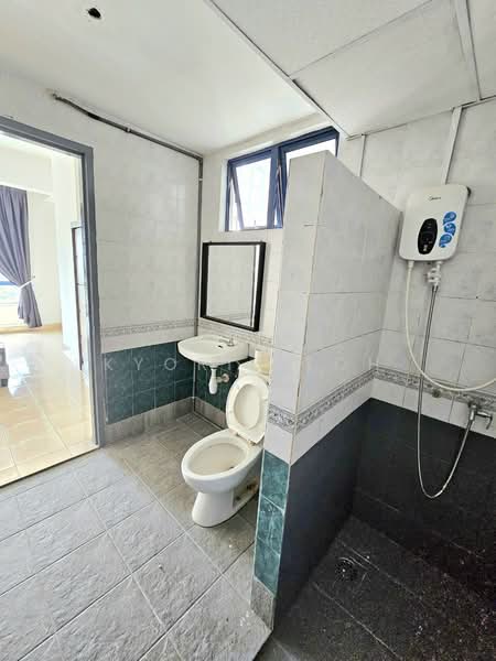Pangsapuri untuk Disewa di Aster Court - Kyoris Loh - Bathroom - PropertyGuru.com.my