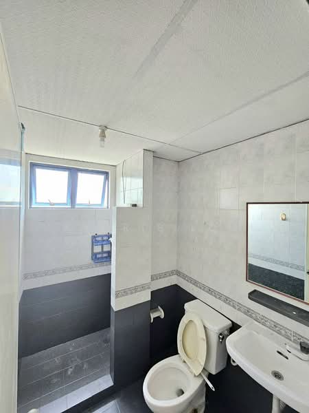 Pangsapuri untuk Disewa di Aster Court - Kyoris Loh - Bathroom - PropertyGuru.com.my