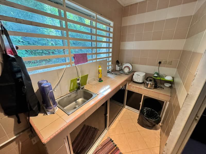 2-storey Terraced House for Sale in Bukit Antarabangsa (Ulu Kelang) - Welson Moo - Kitchen - PropertyGuru.com.my