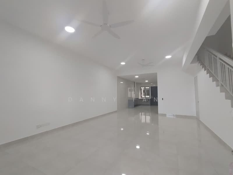 2-storey Terraced House for Rent in Bandar Rimbayu (Telok Panglima Garang) - Danny Tan - Living Room - PropertyGuru.com.my