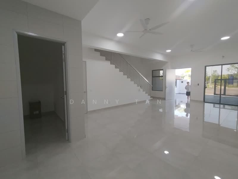 2-storey Terraced House for Rent in Bandar Rimbayu (Telok Panglima Garang) - Danny Tan - Interior - PropertyGuru.com.my