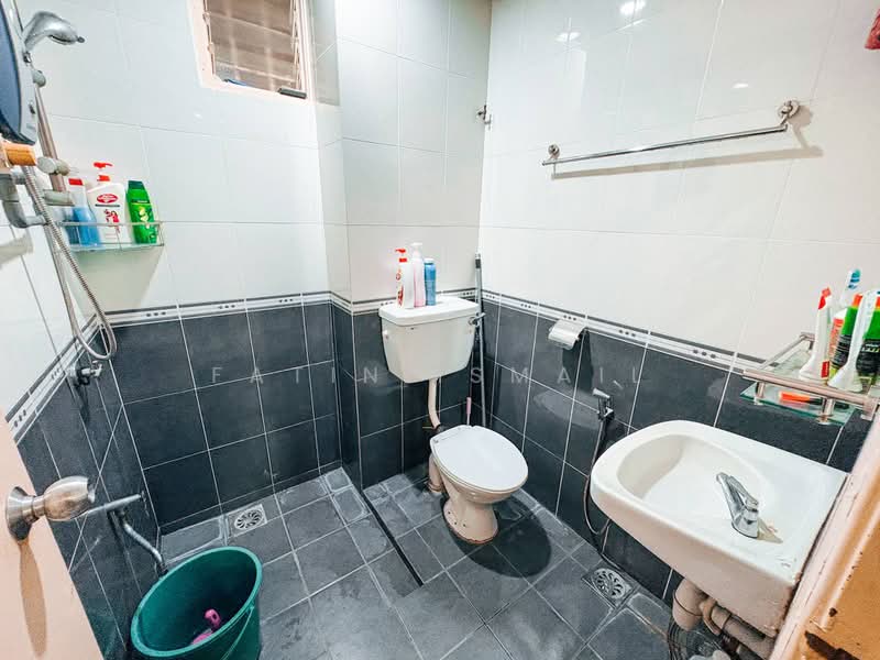 2-storey Terraced House for Sale in Alam Damai (Cheras) - Fatin Ismail - Bathroom - PropertyGuru.com.my