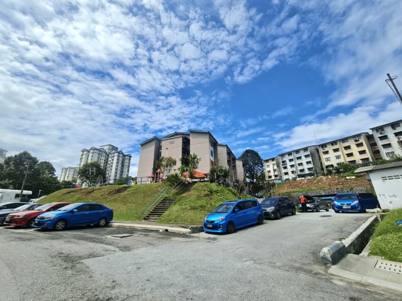 Flat for Sale at Flat Pkns Au3 - Hector Cheah - Exterior - PropertyGuru.com.my