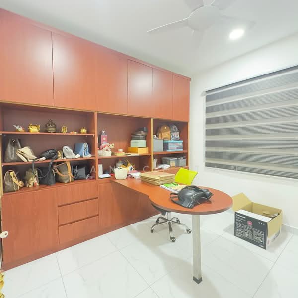 Rumah Teres 1.5-Tingkat untuk Dijual di Taman Perling (Perling) - Shanice Tan - Study - PropertyGuru.com.my