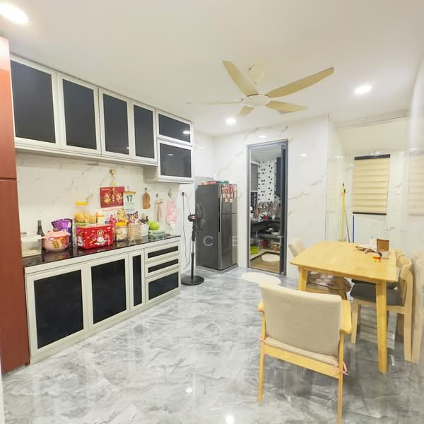 Rumah Teres 1.5-Tingkat untuk Dijual di Taman Perling (Perling) - Shanice Tan - Kitchen - PropertyGuru.com.my