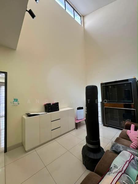 Rumah Teres 2-Tingkat untuk Dijual di Taman Glenmarie (Johor Bahru) - Andrew Teo - Living Room - PropertyGuru.com.my