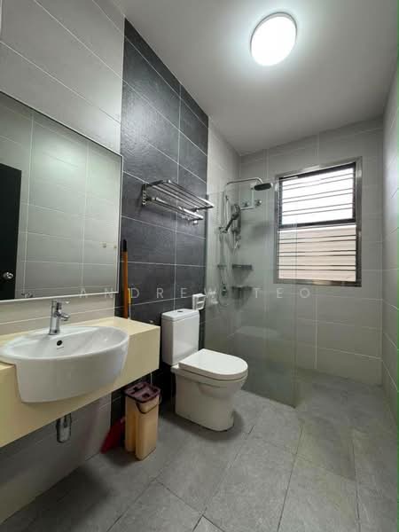Rumah Teres 2-Tingkat untuk Dijual di Taman Glenmarie (Johor Bahru) - Andrew Teo - Bathroom - PropertyGuru.com.my