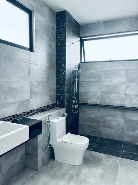 Rumah Kluster untuk Disewa di Taman Desa Tebrau (Tebrau) - Shirley Haw - Bathroom - PropertyGuru.com.my