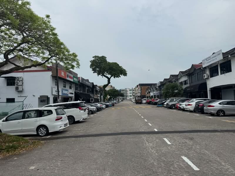 Kedai untuk Dijual di Taman Molek (Johor Bahru) - Kayden Voon - Exterior - PropertyGuru.com.my