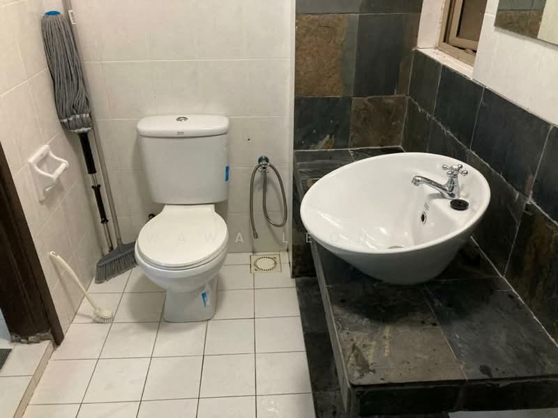 Kediaman Servis untuk Disewa di Ritze Perdana 1 - Wawa Leong - Bathroom - PropertyGuru.com.my