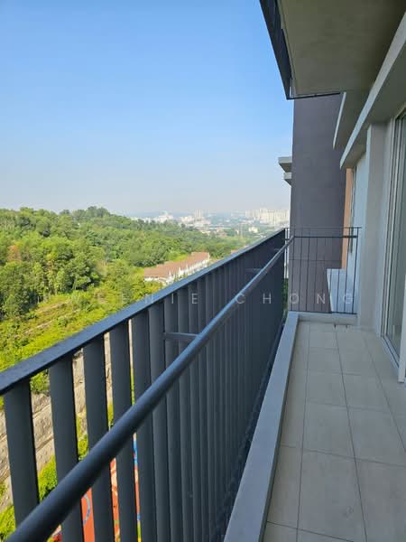 Kondominium untuk Dijual di Emerald Hill - Kweenie Chong - Balcony - PropertyGuru.com.my