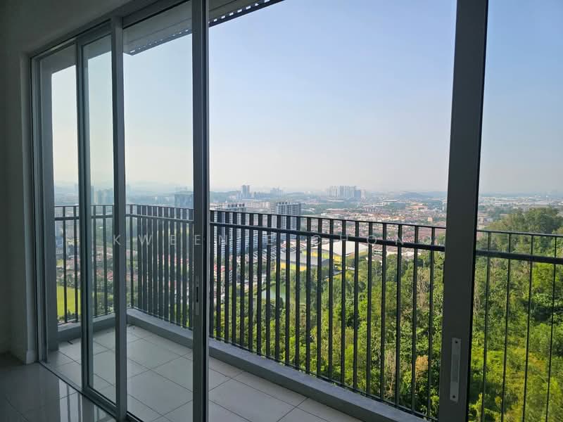 Kondominium untuk Dijual di Emerald Hill - Kweenie Chong - Balcony - PropertyGuru.com.my
