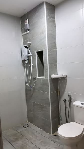 Kondominium untuk Disewa di KSL Residence 2 @ Kangkar Tebrau - Wong Shau Wei - Bathroom - PropertyGuru.com.my